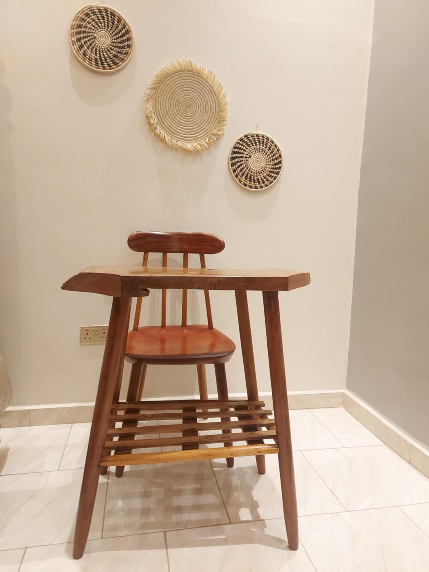 The Fancy Convenience-free Wifi Kyanja Apartamento